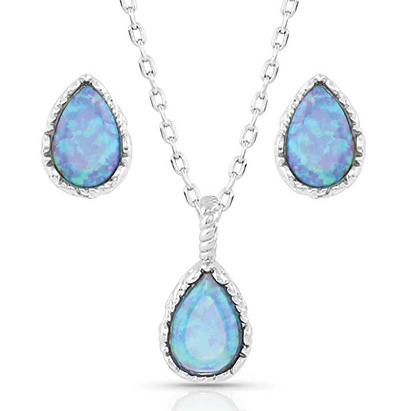 Captivating Teardrop Jewelry Set