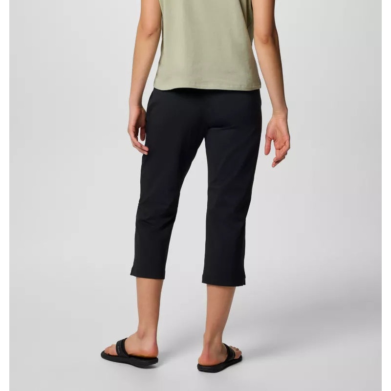Women’s All Seasons Capris – Black