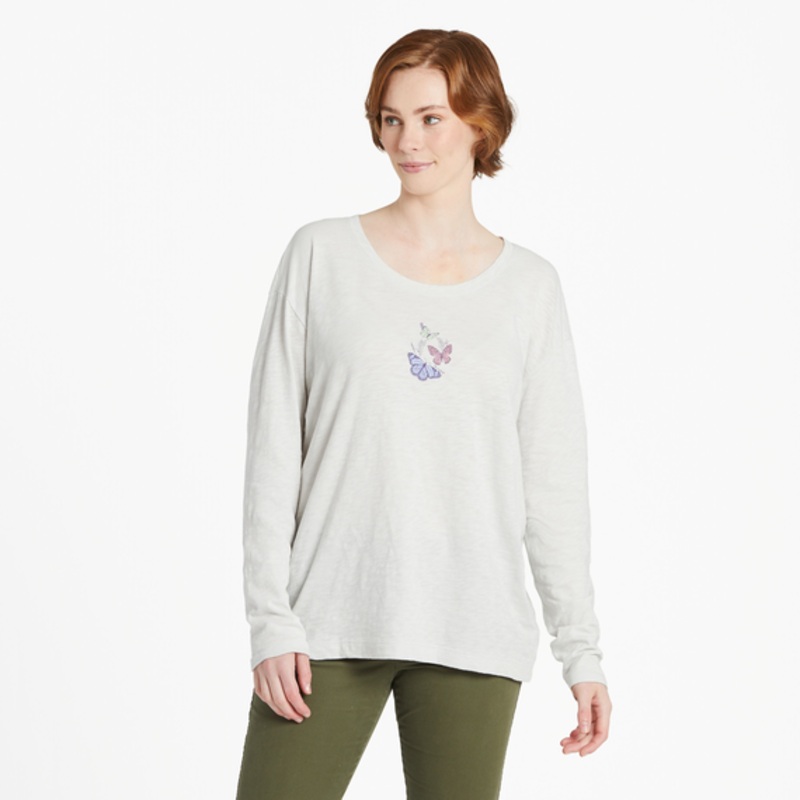Women’s Wildflower and Butterflies Relaxed Fit Long-Sleeve Slub Tee – Fog Gray