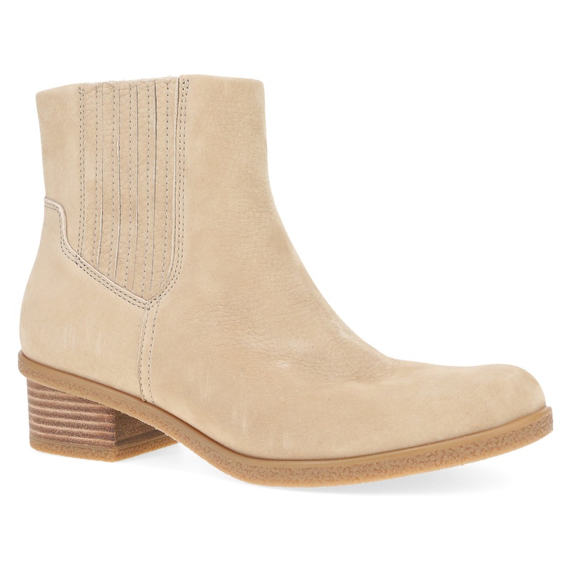 Women’s Daisie Waterproof Nubuck Boot – Sand