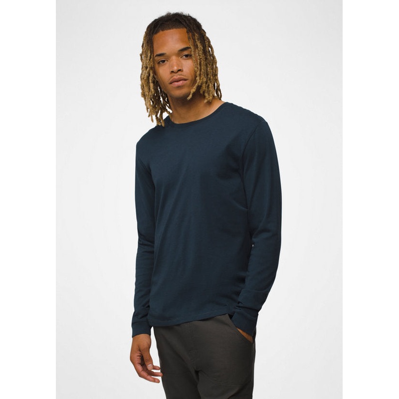 Men’s Everyday Long-Sleeve Tee – Stormy Night