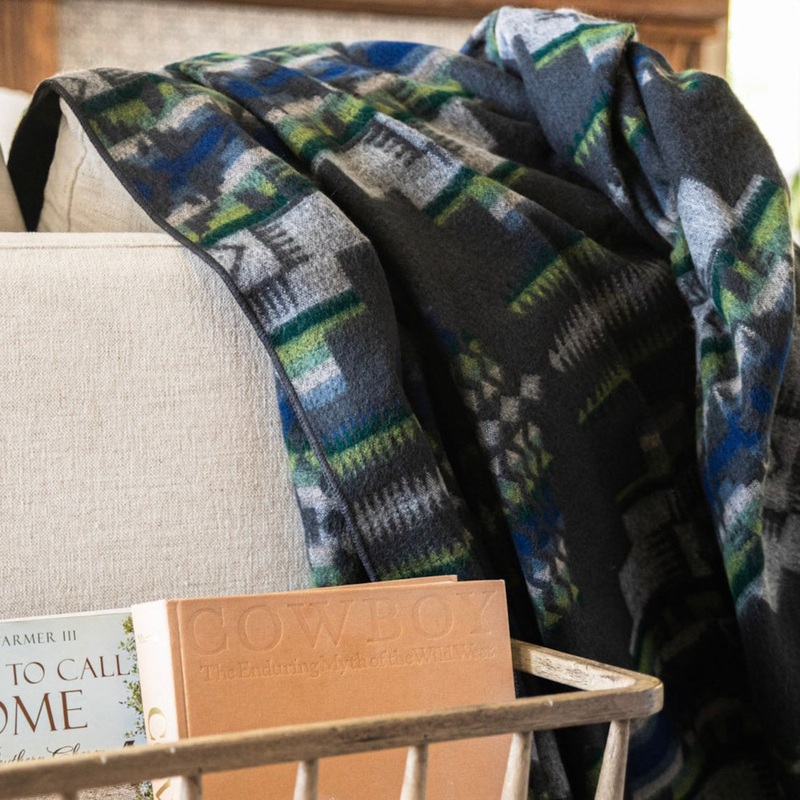 Andes Storm Blanket|Forest grass white