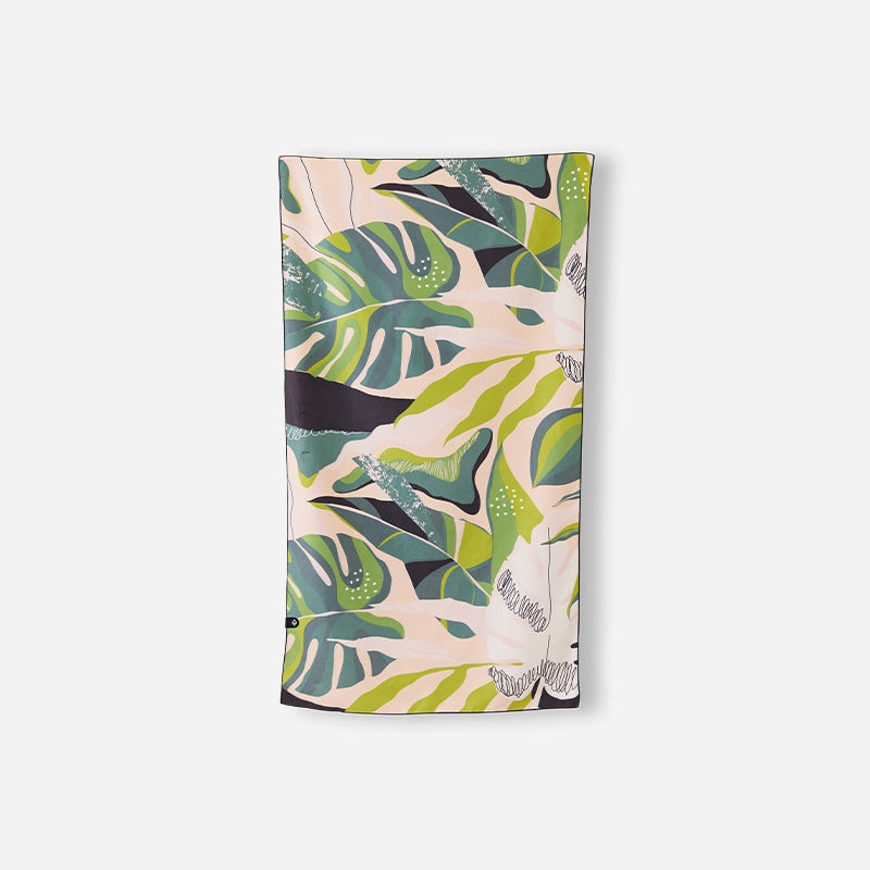 Ultralight Towel – Monstera Green Pink