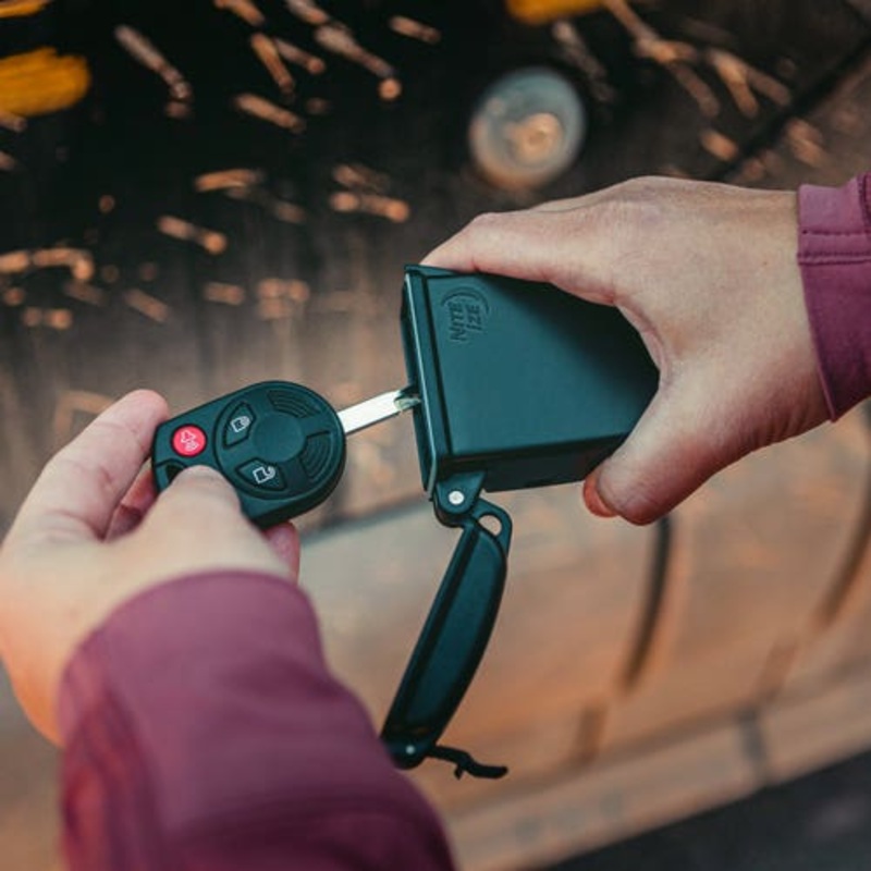 Hideout Magnetic Key Box – Black