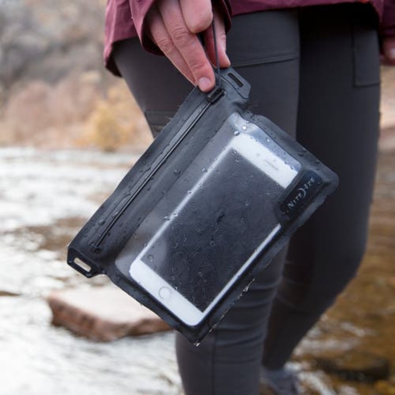 Runoff Waterproof Pocket – Black