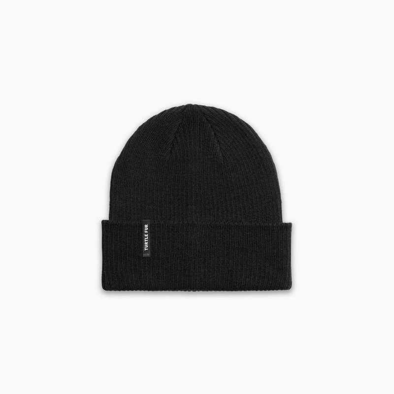 Polylana Chairith Cuff Beanie – Black