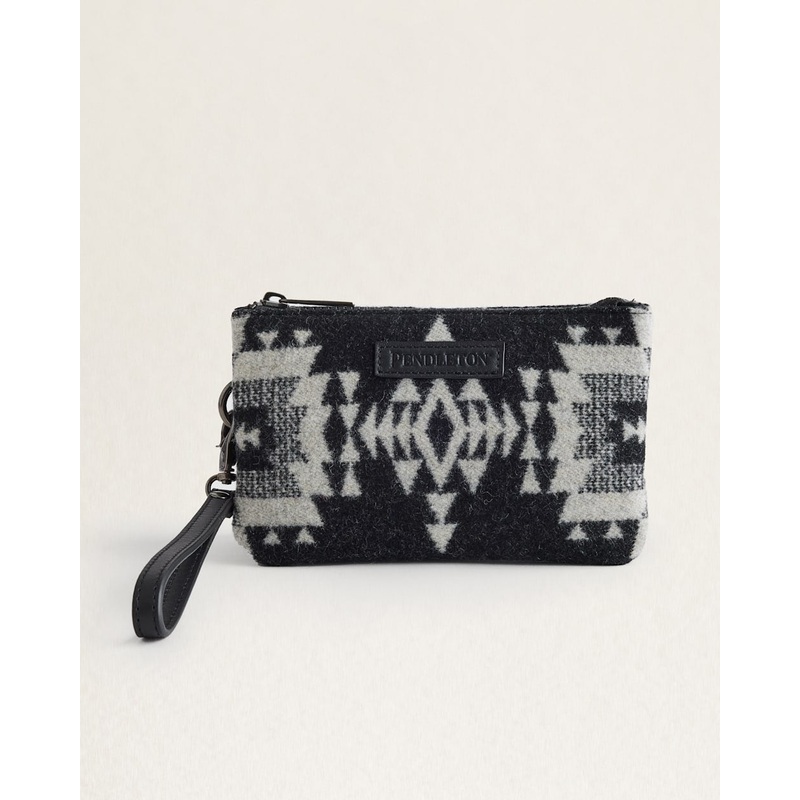 Rock Point Three Pocket Keeper