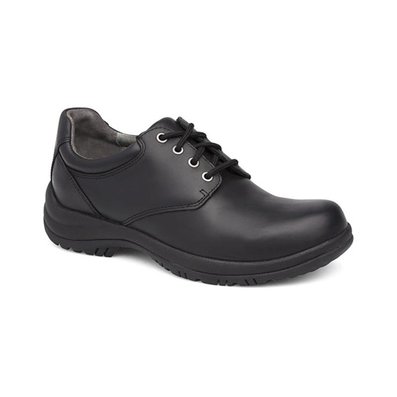 Men’s Walker Black Smooth Shoe