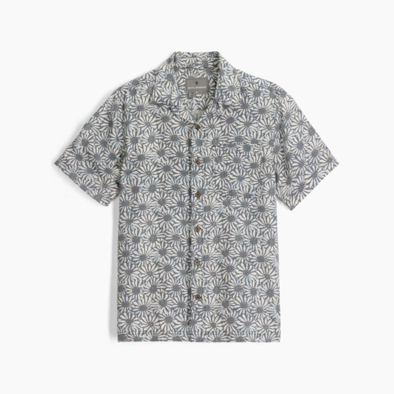 Men’s Camino Pucker Short Sleeve – Deep Blue Caledonia Print